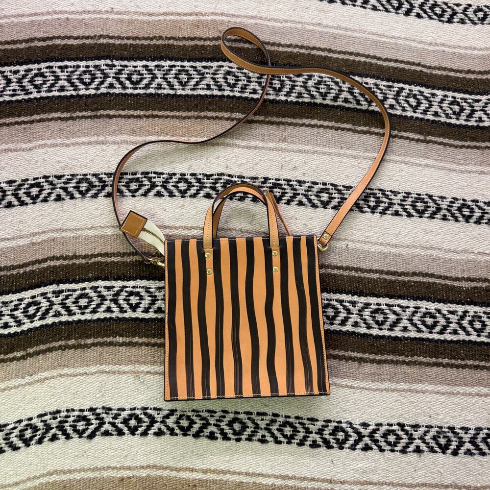 2018 Ann Howell Bullard Black Keys Leather Square Painted Tote Handbag Purse